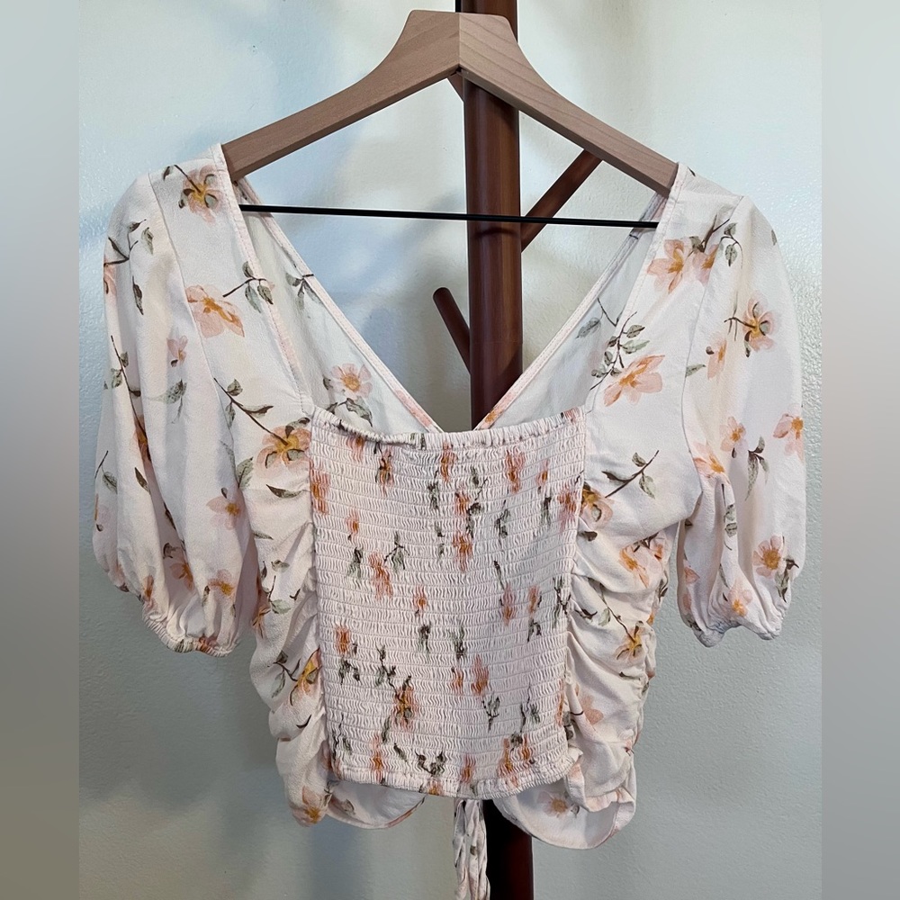 Sophie Rue Ruched Crop Top 🍑 spring fashion - Picture 2 of 3